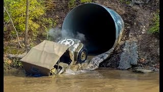 Willys Jeeps at Badlands OffRoad 2017 [upl. by Daniala]