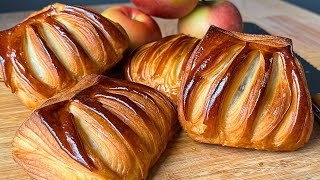 Recette des CHAUSSONS aux POMMES de boulanger avec la pâte à croissant [upl. by Ahsitel598]