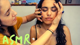 ASMR  Masaje facial Y Maquillaje a mi BFF  asmr massage [upl. by Iridissa]