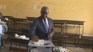 Élections en RDC lopposant Denis Mukwege vote à Kinshasa  AFP Images [upl. by Mialliw391]