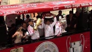 Foot Munich fête le Bayern et son triplé historique [upl. by Stuckey737]