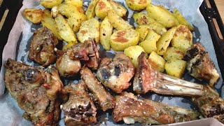 AGNELLO AL FORNO CON PATATE [upl. by Anaeg444]