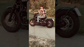 Triumph Bonneville Bobber Black [upl. by Laehcimaj]