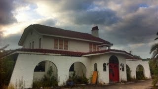 Urbex Abandoned House on FLORIDAS SPACE COAST [upl. by Etnohc889]