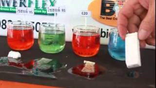 สาธิตการกัดกร่อนของน้ำมัน E85 กับโฟม Demonstration of corrosion of oil gas gasohol E85 with foam [upl. by Rickey]