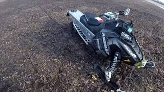 18 POLARIS SWITCHBACK ASSULT 800 VS 18 MXZ XRS 850 ON WATER skidoo fans beware [upl. by Atirehgram]