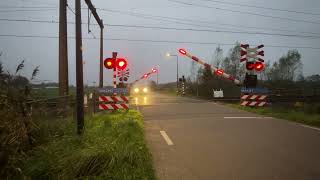 Spoorwegovergang Zenderen Avond Editie  Dutch railroad crossing Evening Edition [upl. by Suiddaht681]