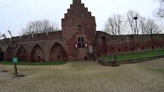 Haunting in Kasteel Doornenburg met NPRT [upl. by Eltsyrhc641]