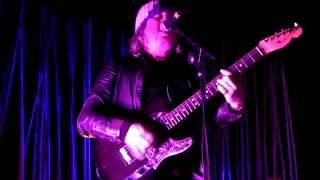 Badly Drawn Boy  DISILLUSION Live solo [upl. by Simdars]