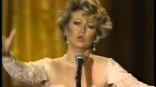 Elaine Paige Dont Cry For Me Argentina and Memory In Concert at the White House 1988 [upl. by Xanthus]