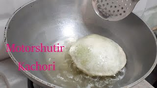 Motorshutir Kochuri  Green Peas Kochuri  Bengali Motorshutir Kochuri Recipe [upl. by Yecnuahc]