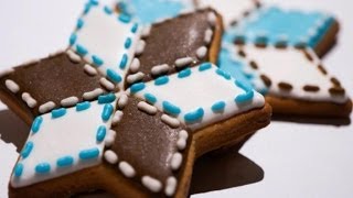 How to decorate a Christmas star with royal icing  Cookie decorating [upl. by Dunaville]