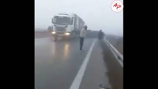 Collision entre 20 voitures sur l’autoroute TunisSousse un mort et 20 blessés [upl. by Onitnatsnoc]