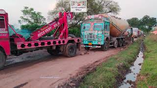 Tata 12 Wheeler 3118 Tanker Stuck Beside Of The Road Rescued By Jcb 3dx and Wheel Crane Machine [upl. by Anert]