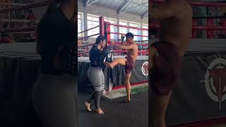 Amazing đá tốc độ siêu nhanh boxing muaythai mma ufc kickboxing [upl. by Isdnyl]