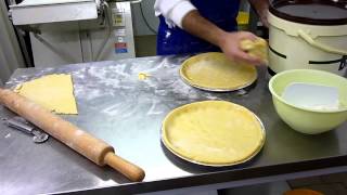 Crostata Ricotta e Nutella  Video Ricetta Dolce di Pasta Frolla [upl. by Glennis]