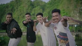 Kaka Andii  BUSUBUSU SETIA Kaka Andii feat KapthenpureKOfficial Official Music Video [upl. by Maidie223]