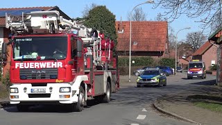 Gebäudebrand Feuerwehren Petershagen auf Einsatzfahrt [upl. by Sylirama]