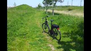 Met een elektrische fiets een flinke heuvel op Hoe zal dat gaan [upl. by Hosbein]