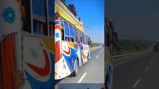 Waraich tayara vs waraich Express overtak check karo 😲 coachbus tourism automobile expressbus [upl. by Lehar]