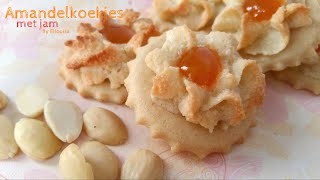 Koekjes met jam en amandelen [upl. by Akceber]