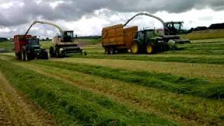 Krone Big X 500 Versus Claas 950 [upl. by Hafeenah]