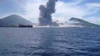 Lo más visto Erupción volcánica y onda expansiva captada desde un barco Noticias Ciudadanas de ES [upl. by Grussing]