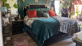 HOWE King Size Bed Frame and headboard Amazon Review [upl. by Eerized656]