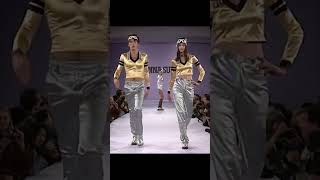 The Robot Walk of Donovan Leitch in Anna Sui 1994 show runway fashiontrends fashion foryou [upl. by Nolek]