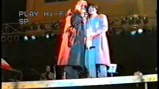 Mia Martini si incazza con un signore che la chiama quotMinaquot penultimo concerto  1995 [upl. by Anoyi]