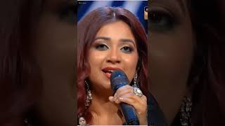 shreyaghoshalsings mohe rang do lal song [upl. by Saba]