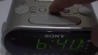 Radio clock Sony ICF C318 [upl. by Val]