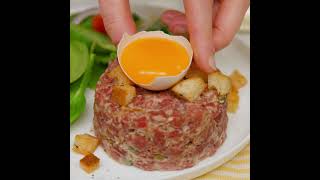 Tartare de boeuf façon César [upl. by Sabella]