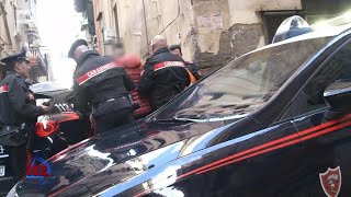 Napoli violenza domestica donna denuncia marito aggressivo  112  Le notti del Radiomobile [upl. by Craven]