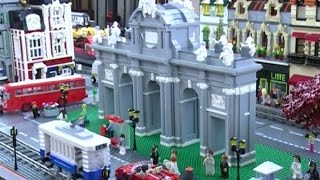 Lego celebra el aniversario del Museo del Ferrocarril [upl. by Suirauqram]