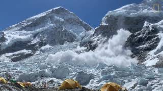 Avalanche seen from Mount Everest base camp [upl. by Nodnnarb]