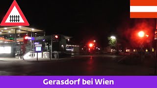 Železniční přejezdBahnübergang Gerasdorf bei Wien A  1492023 [upl. by Katharyn]