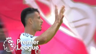 Gabriel Martinelli gives Arsenal lead over Leicester City  Premier League  NBC Sports [upl. by Leirea]