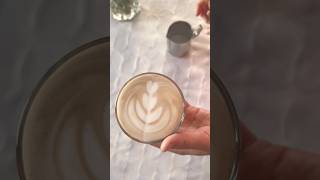 Instant coffee and oat milk latteeart [upl. by Maridel]