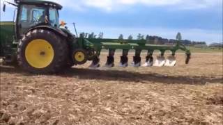 John Deere 995 7 furrow Reversible Plough with 8310R [upl. by Lauren952]