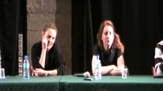 Laurel Holloman and Erin Daniels answering questions at TLWQAF Paris convention 2 [upl. by Auqinu]