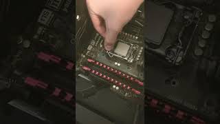 Replacing the thermal paste on cpu [upl. by Radek444]