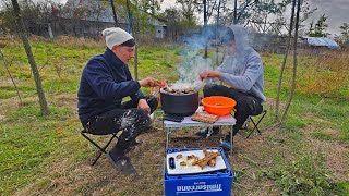 AM FACUT GRATAR DIN CARNE DE PORC SI MICI CU ALEX SI ADI BALANA IN POIENITA [upl. by Whittaker915]