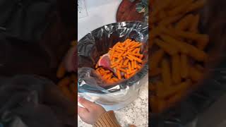 therobertscasa crock pot roast recipe 2lb roast beef 1 bag of carrots 7 potatoes brown gravy pack [upl. by Lunna]