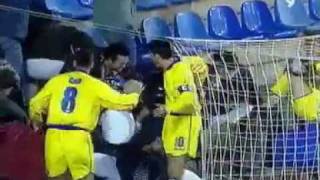 Palermo breaks leg during goal celebrations [upl. by Alper]