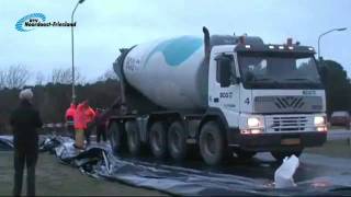 Hoog water in Noordoost Friesland RTV NOF [upl. by Nyrad840]