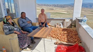 YENİ BANYO KAPIMIZI TAKTIK VE KOMŞULARIMIZ GELDİ [upl. by Adnoluy]