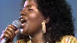 Gloria Gaynor  I Will Survive  Festival de Viña del Mar 1980 [upl. by Medina651]