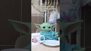 Baby Yoda evde gezen gölge görüyor 😱  Baby Yoda babyyoda [upl. by Suzann249]