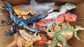 Hunting found Jurassic World Dinosaurs Trex Indominus Rex Raptor Megalodon Kronosaurus Dragon [upl. by Ettenawtna]